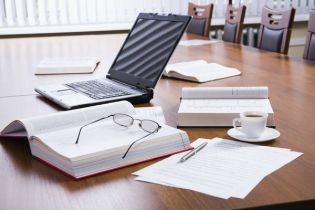 Zastępca IOD przy kancelarii prawnej – czy administrator może go wyznaczyć?