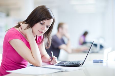 Cyberbezpieczeństwo w edukacji: aspekty organizacyjne i prawne