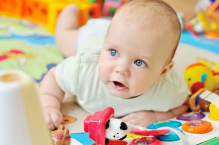 Zmiany w dokumentacji medycznej dziecka po adopcji – UODO postuluje nowe przepisy